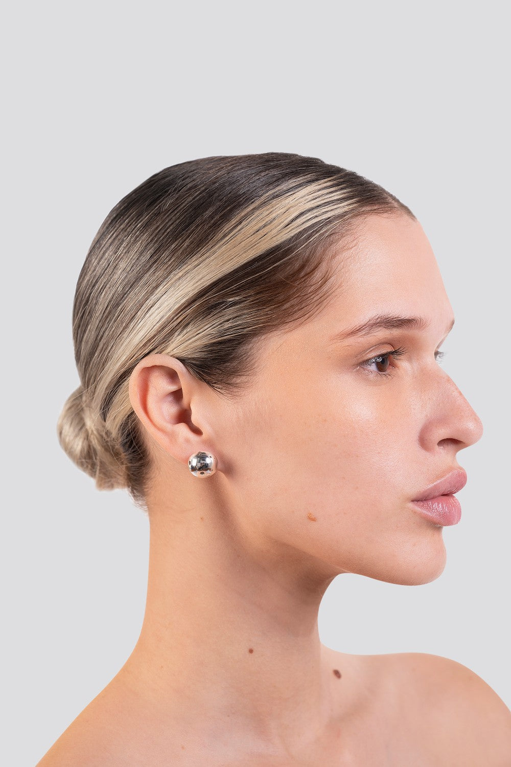 BOLD SMALL BALL EARRINGS