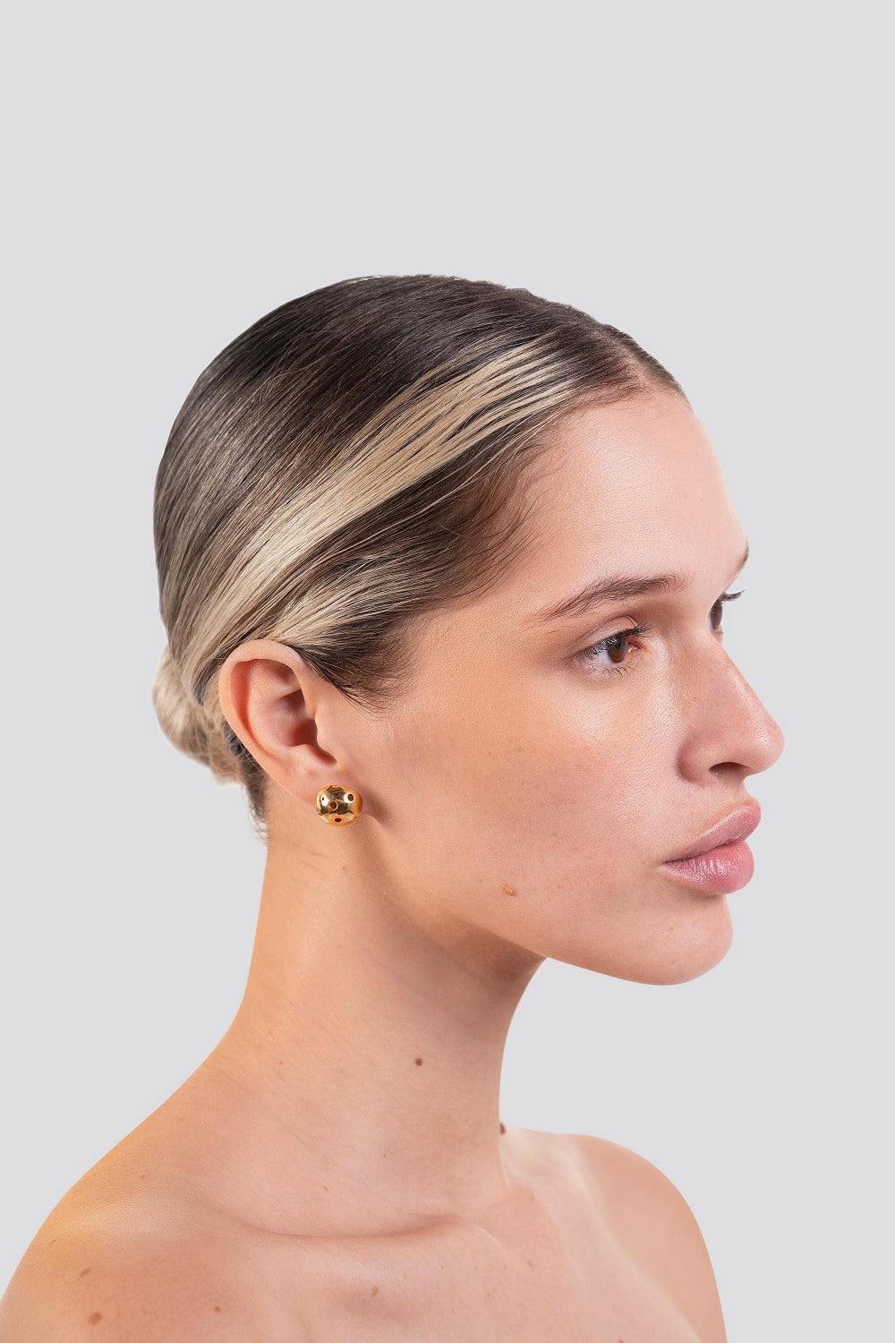 BOLD SMALL BALL EARRINGS