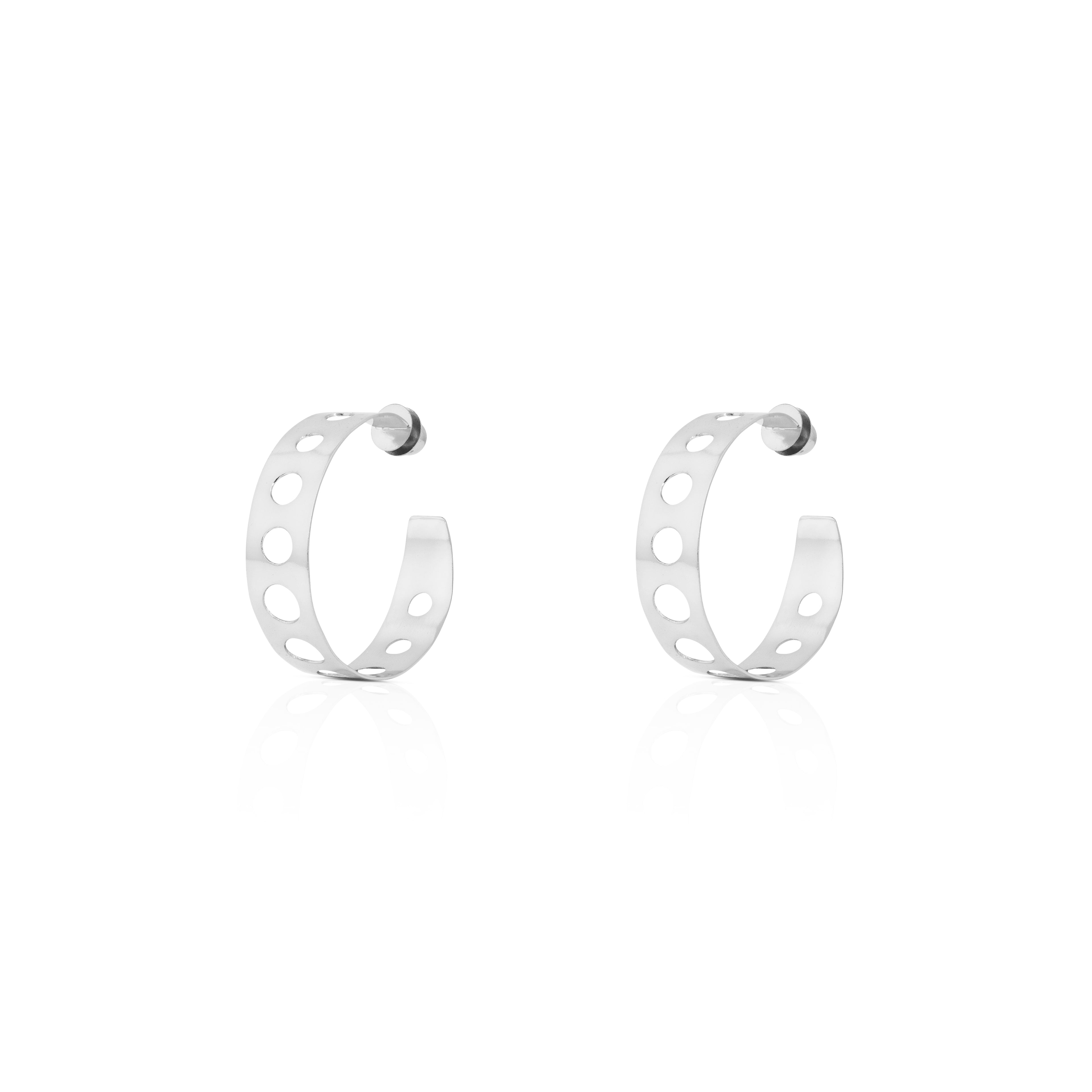 HOLES  MEDIUM HOOPS