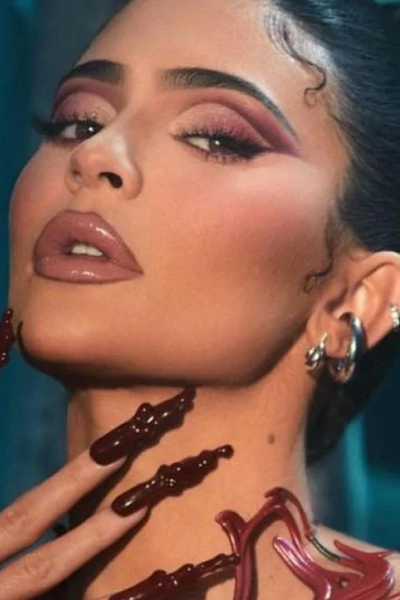 KYLIE JENNER
