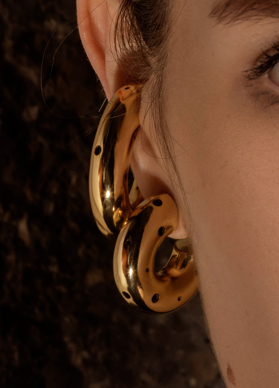 MEDIUM HOOPS EARRINGS